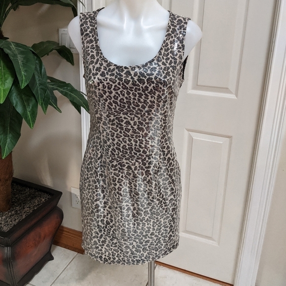 Aqua Women's Sequined Animal Print Mini Dress Sz M - Picture 6 of 9